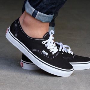 Vans Authentic (Black)